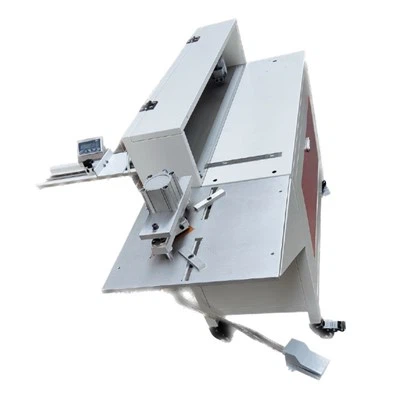 ما هو الحد الأقصى لعرض الورق المقوى الذي يمكن لآلة حفر الورق المقوى التعامل معه؟